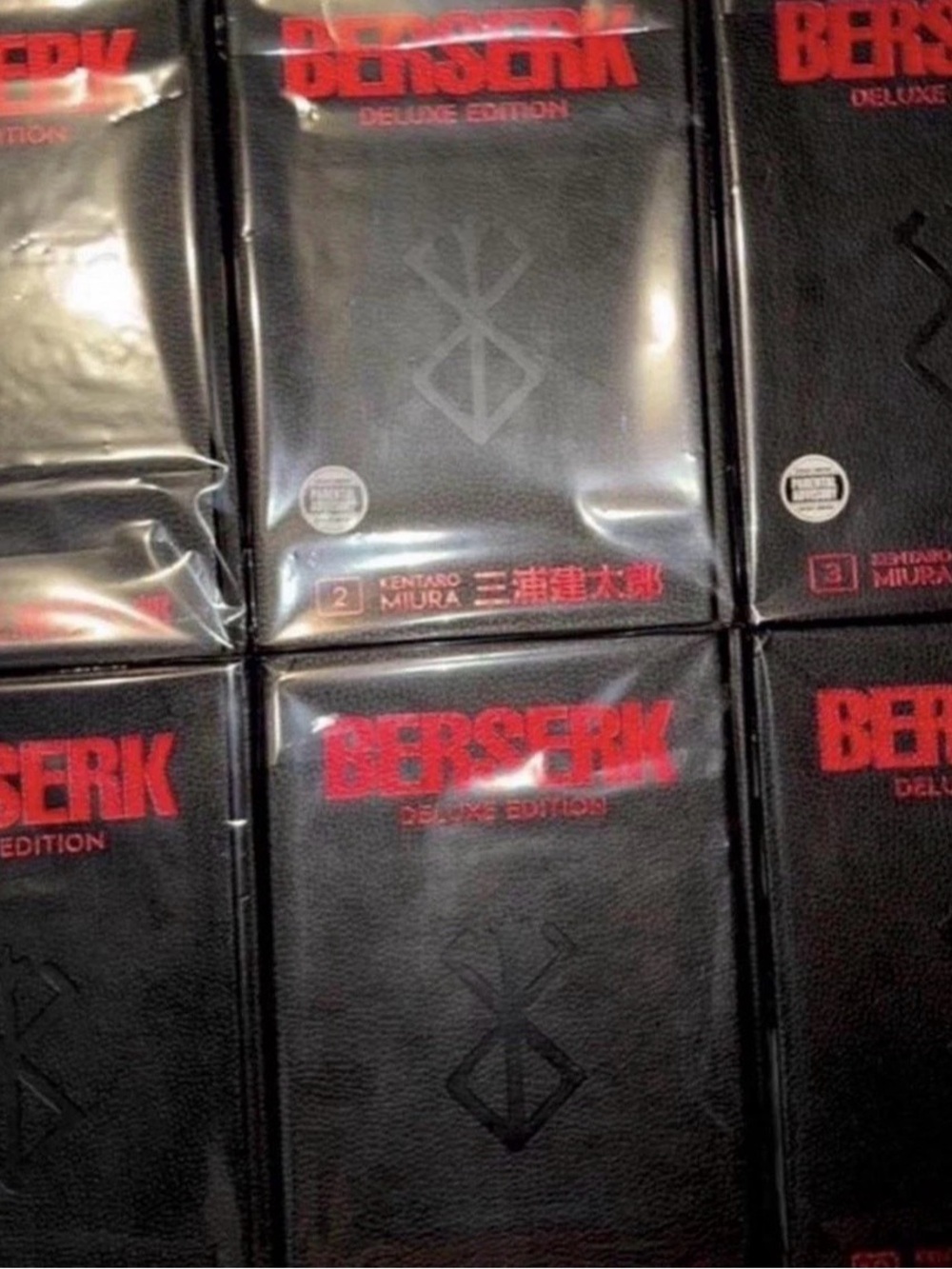 Berserk Deluxe Edition hardcover manga lot by Kentaro Miura(Dark Horse Manga)